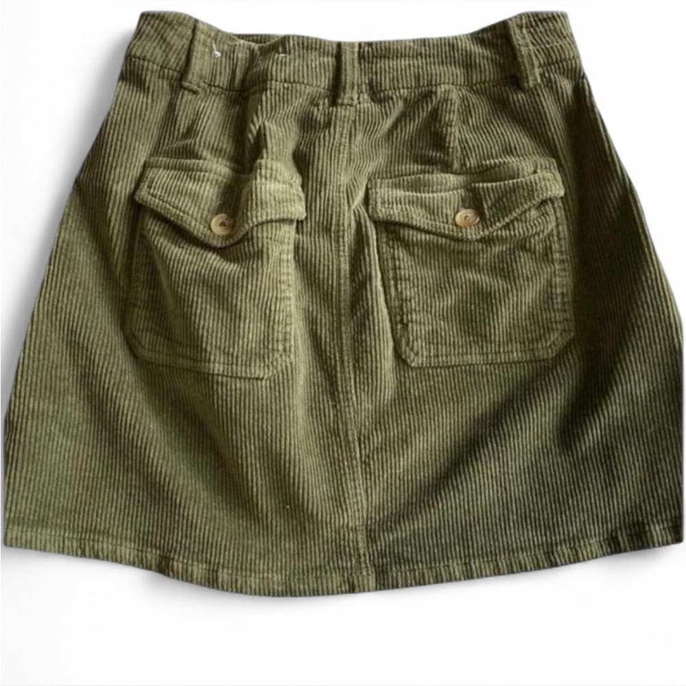 American Eagle Olive Green Corduroy Skirt Size 6 Y2K Hipster Boho 70’s look - Picture 2 of 7